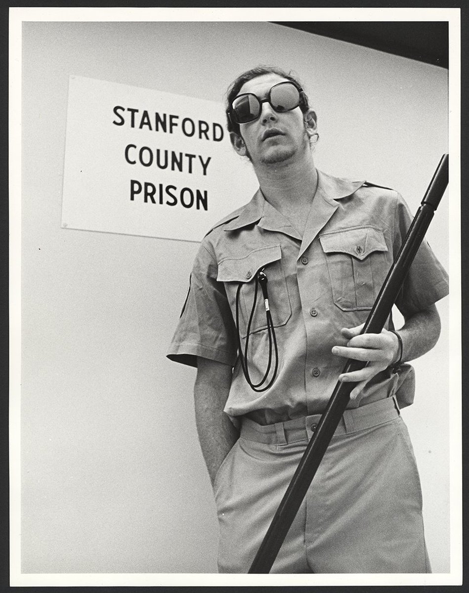 O Polêmico Experimento de Zimbardo, a Prisão de Stanford - blog de psicologia Melkberg - experimento - papel - guardas - prisioneiros - prisão - Stanford - Zimbardo